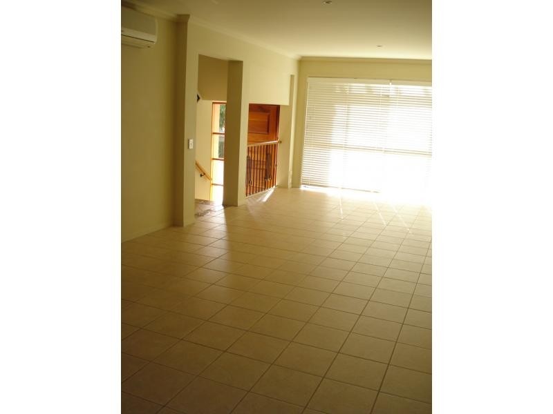 20 Fairway Drive, Clear Island Waters QLD 4226