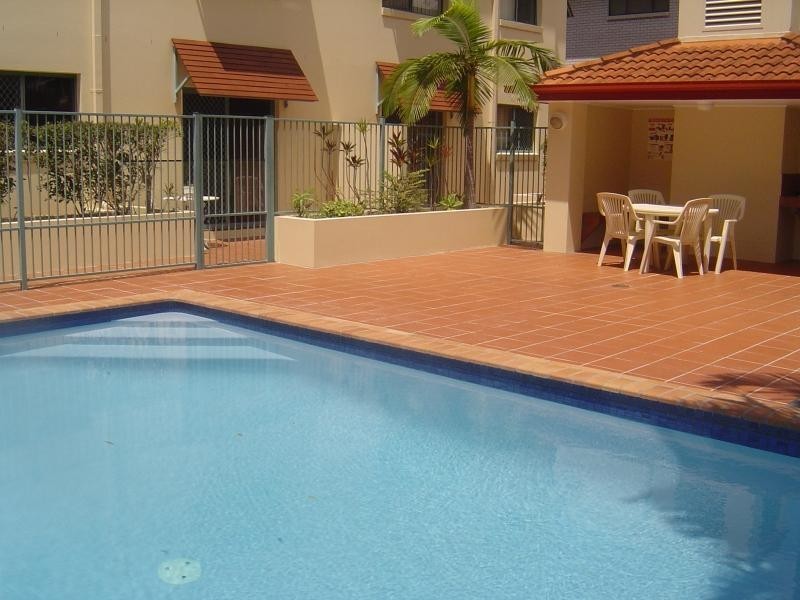 140 MARINE PARADE, Southport QLD 4215