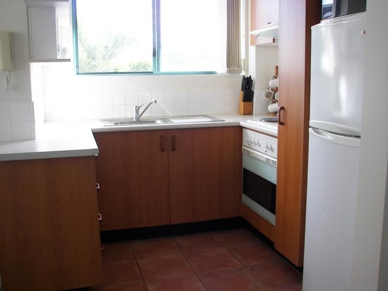 140 MARINE PARADE, Southport QLD 4215