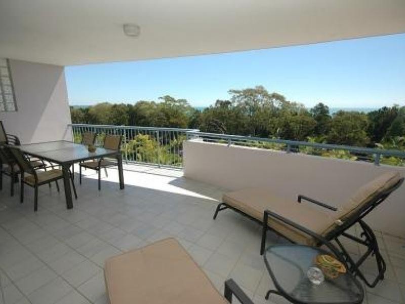 385-386 The Esplanade, Torquay QLD 4655