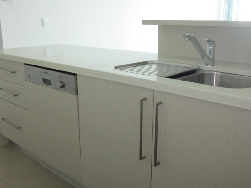 14 Oxley Ave, Woody Point QLD 4019