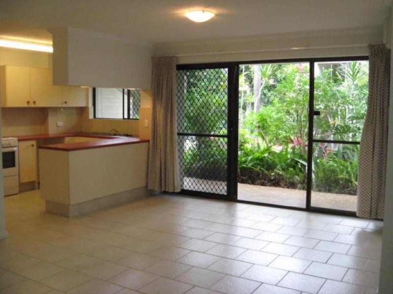 111 Markeri Street, Mermaid Waters QLD 4218