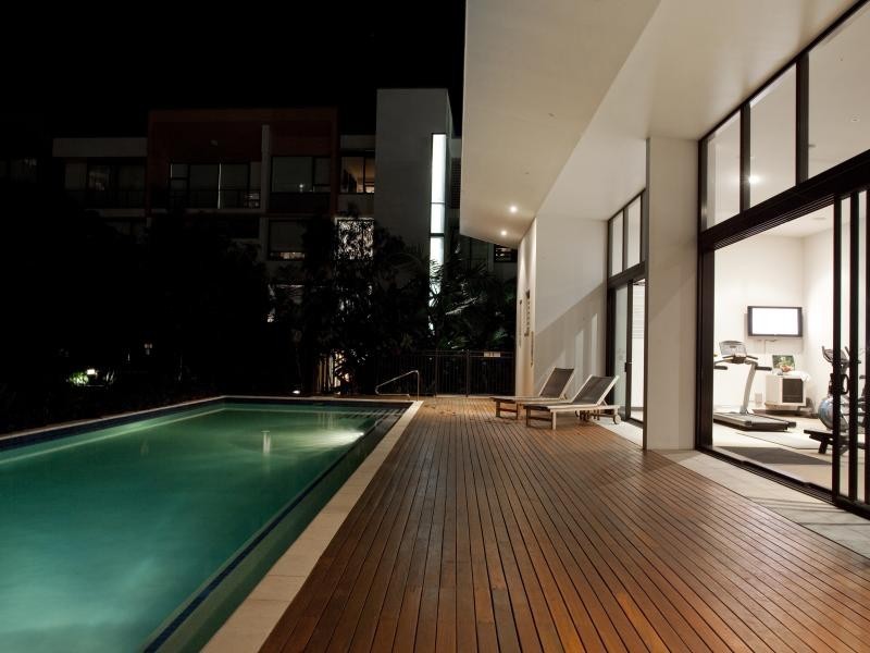 255 Pidgeon Close, West End QLD 4101