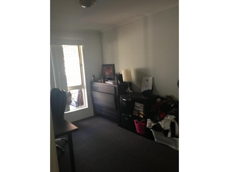 30 Meadowlands Rd, Carindale QLD 4152