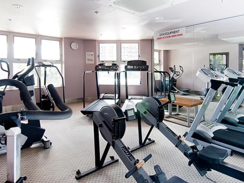 12 Commodore Drive, Paradise Waters QLD 4217