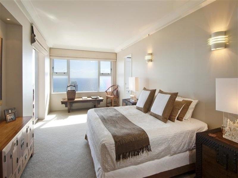 12 Commodore Drive, Paradise Waters QLD 4217