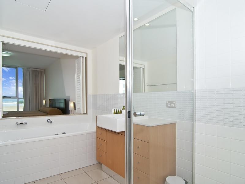 1 Duporth Avenue, Maroochydore QLD 4558