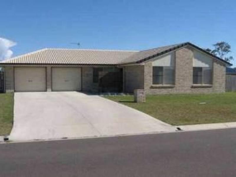 4 Manfred Way, Point Vernon QLD 4655