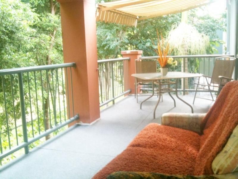 20 Fairway Drive, Clear Island Waters QLD 4226