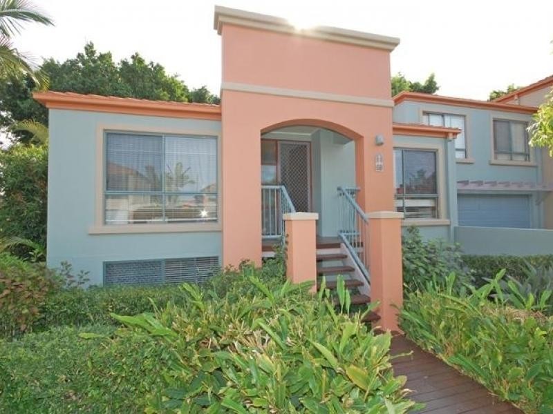 20 Fairway Drive, Clear Island Waters QLD 4226