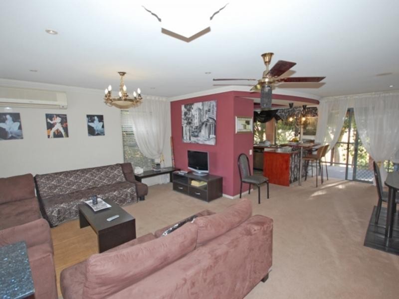 20 Fairway Drive, Clear Island Waters QLD 4226