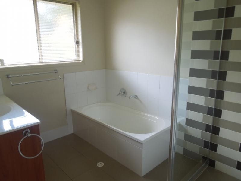 17 Hilltop Court, Carina QLD 4152