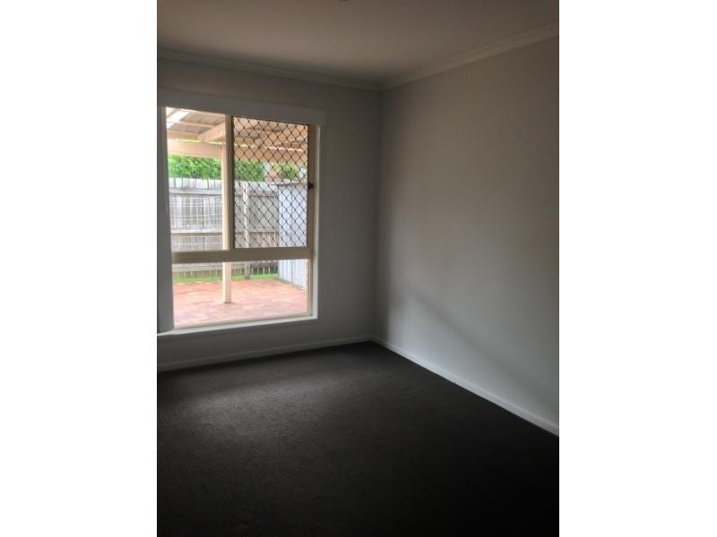 30 Meadowlands Rd, Carindale QLD 4152
