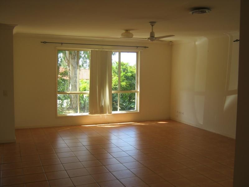 42 Ancona St, Carrara QLD 4211