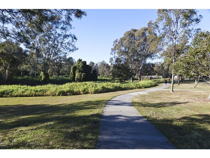 101/16 Surbiton Court, Carindale QLD 4152