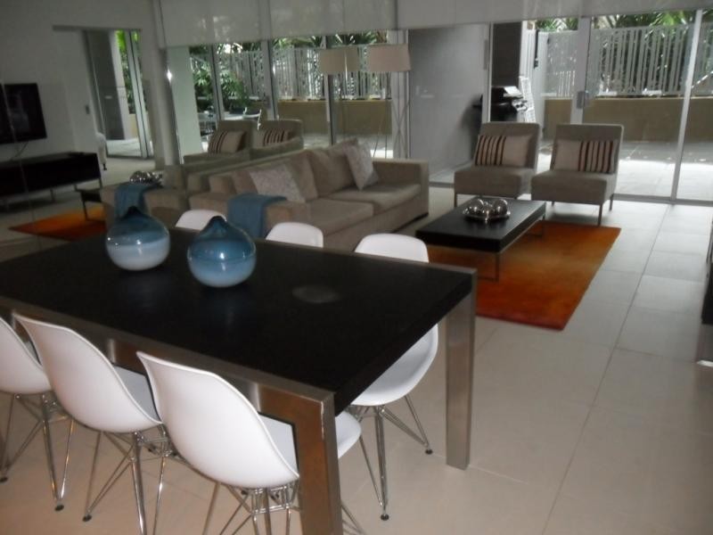 53 Darrambal, Chevron Island QLD 4217