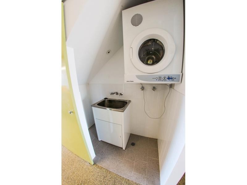 8 Skyring Terrace, Teneriffe QLD 4005