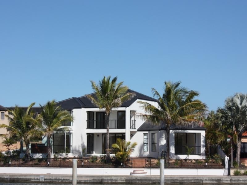 3 The Peninsula, Sovereign Islands QLD 4216