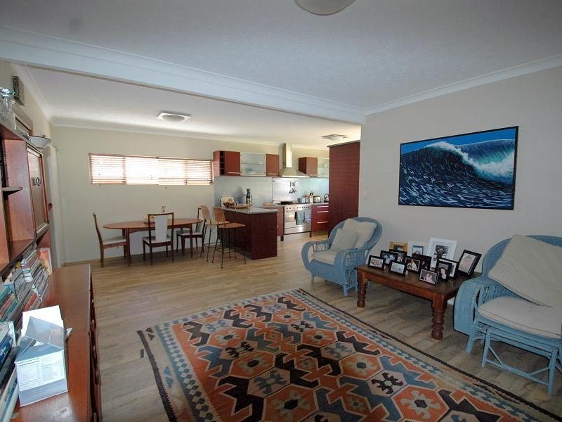 3 Moonah Ave, Southport QLD 4215