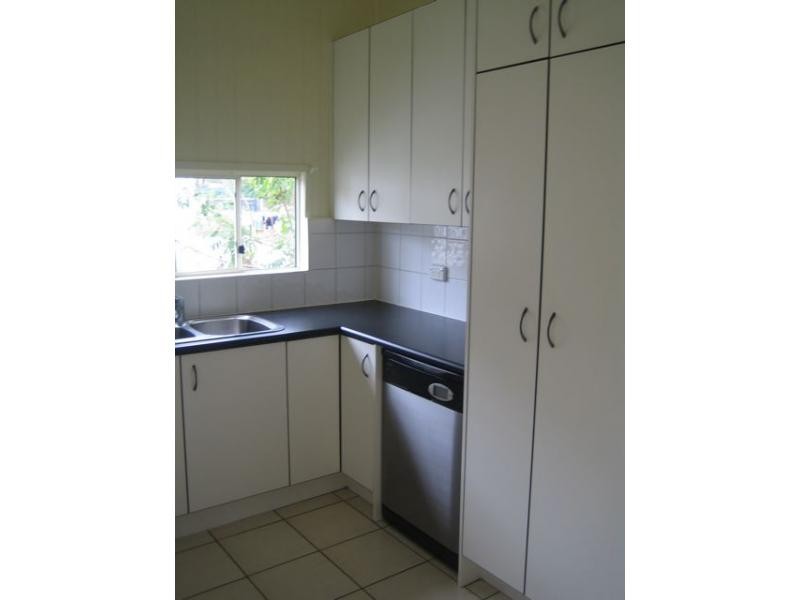 27 Woodville Street, Wandal QLD 4700