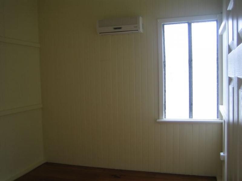 27 Woodville Street, Wandal QLD 4700