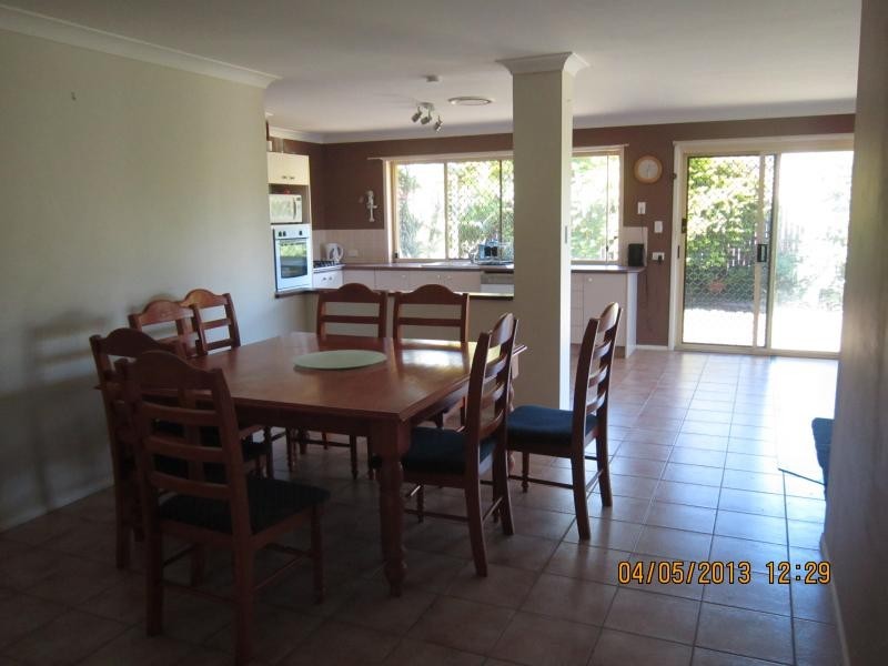6 Highvale Drive, Helensvale QLD 4212