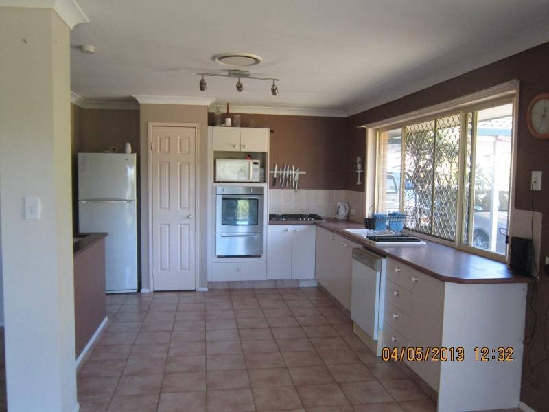 6 Highvale Drive, Helensvale QLD 4212