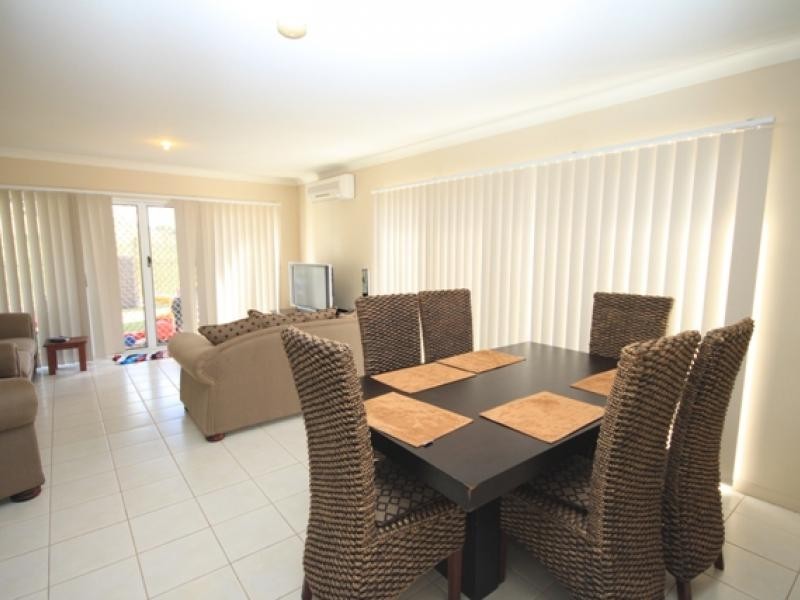 11 Sauvignon Parade, Upper Coomera QLD 4209
