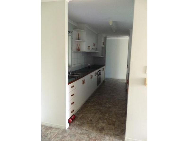 37 Bunker Ave, Urraween QLD 4655