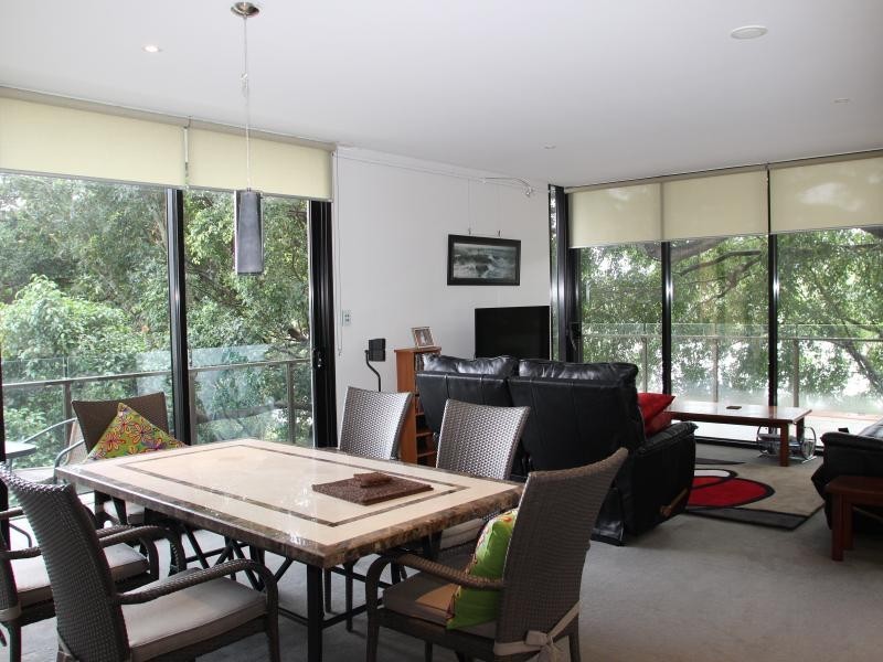 10 Pidgeon Close, West End QLD 4101