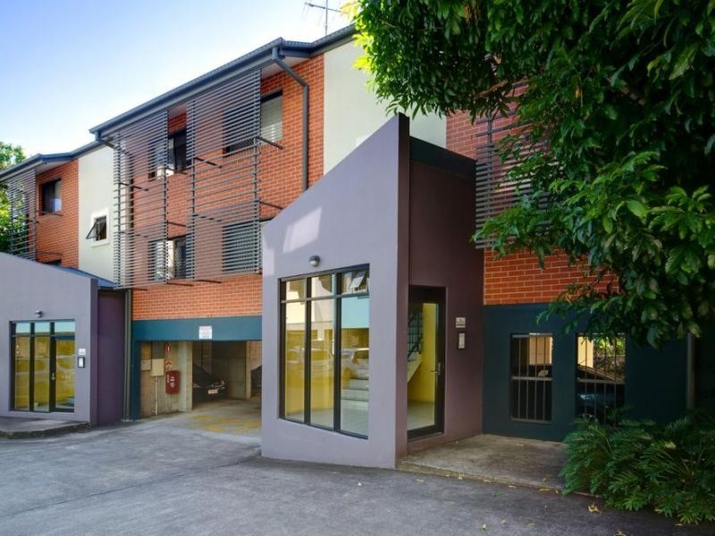 702 Brunswick Street entry via Annie Street, New Farm QLD 4005