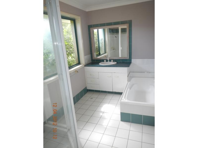 28 Ancona St, Carrara QLD 4211