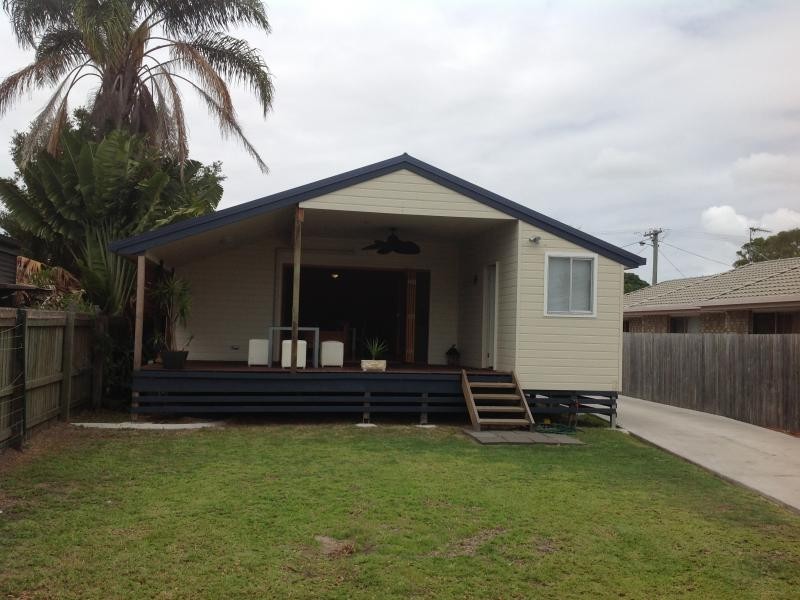 24 View st, Torquay QLD 4655