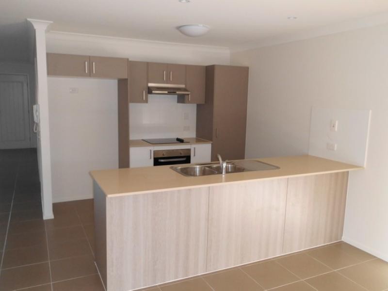 230 Pulgul St, Urangan QLD 4655