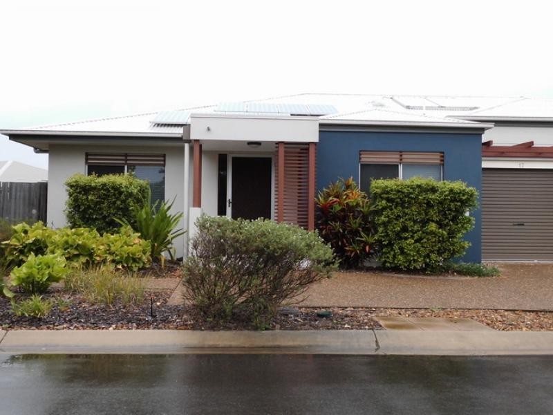 230 Pulgul St, Urangan QLD 4655