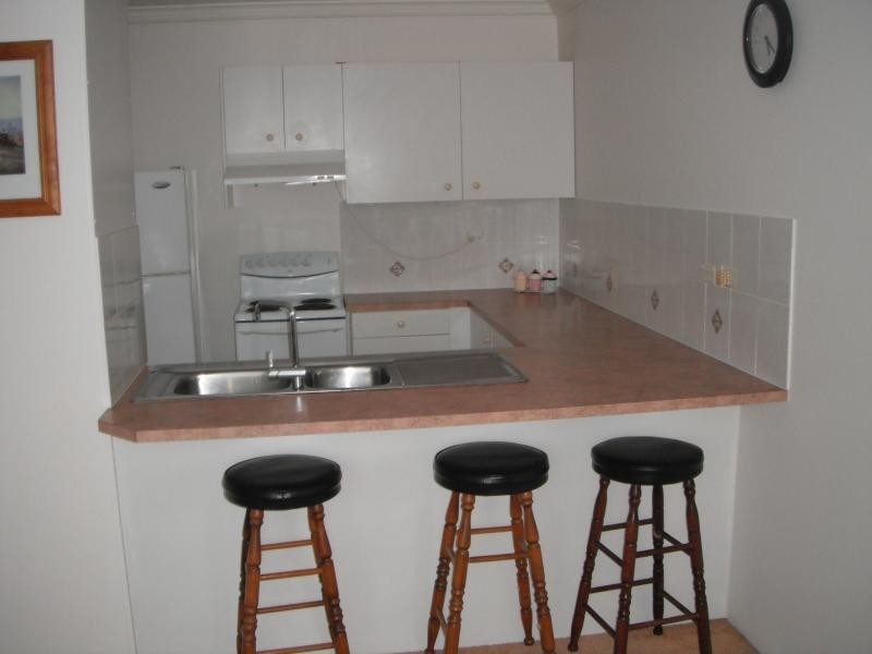 13 FAIRWAY DRIVE, Clear Island Waters QLD 4226