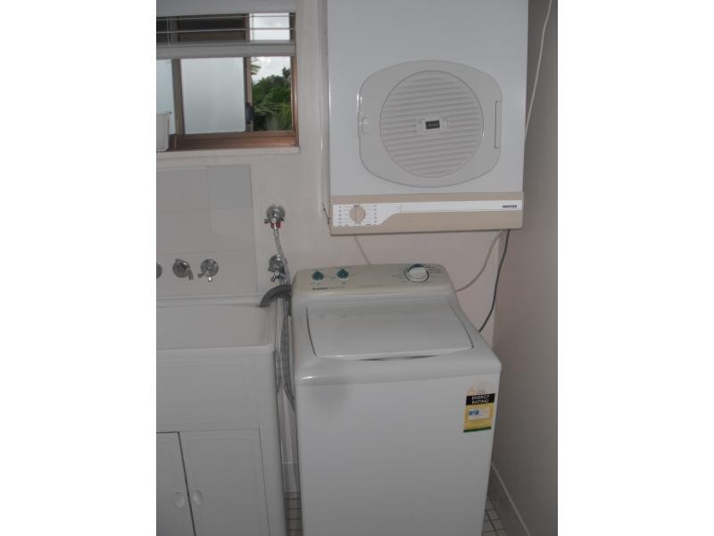 13 FAIRWAY DRIVE, Clear Island Waters QLD 4226