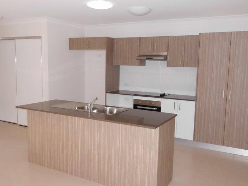 230 Pulgul St, Urangan QLD 4655