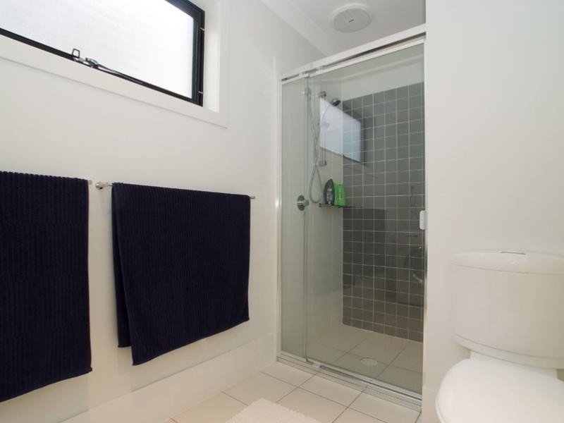 16 Surbiton Court, Carindale QLD 4152