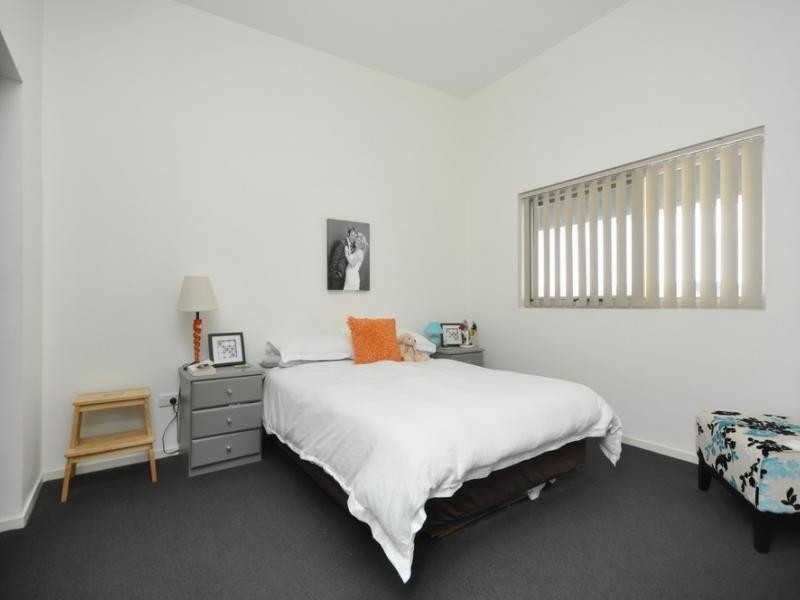 28 Master Street, Newstead QLD 4006