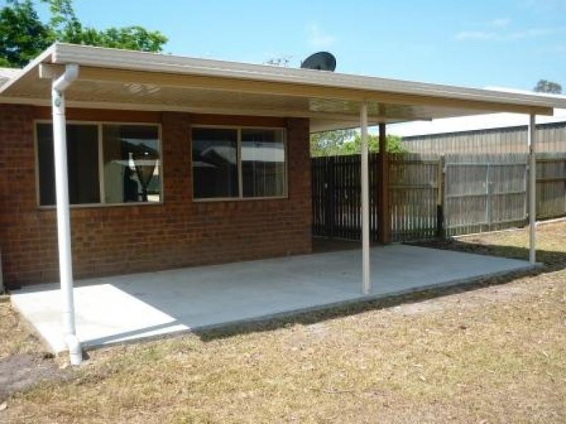 27 Greenway Drive, Pialba QLD 4655