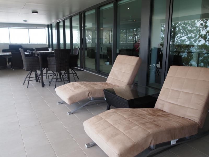 323 Bayview Street, Hollywell QLD 4216