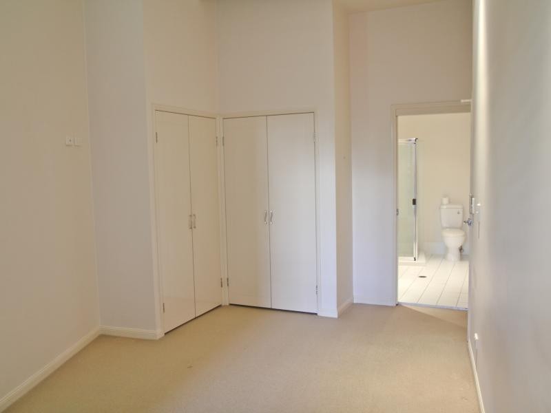 24 MACQUARIE STREET, Teneriffe QLD 4005