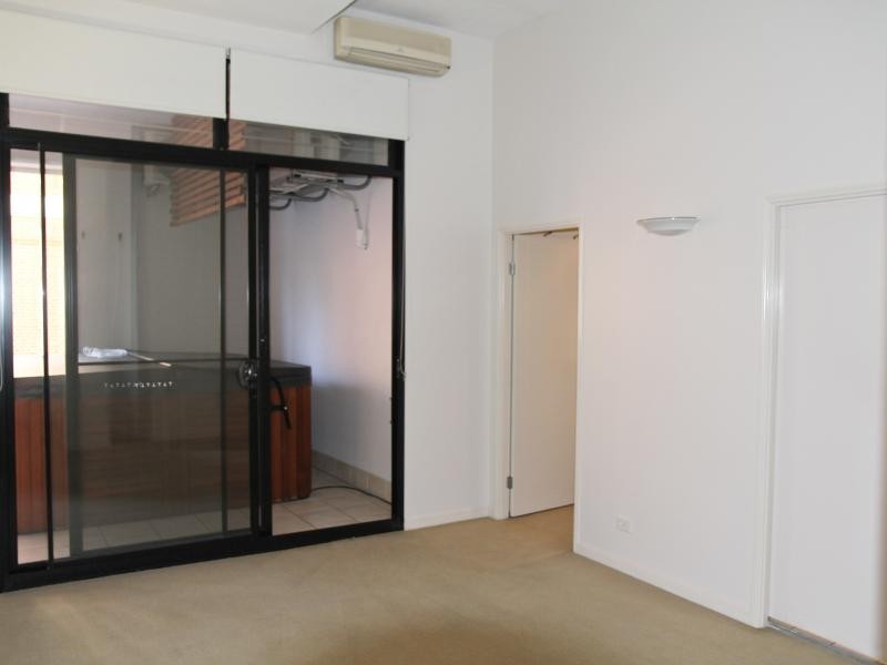 24 MACQUARIE STREET, Teneriffe QLD 4005