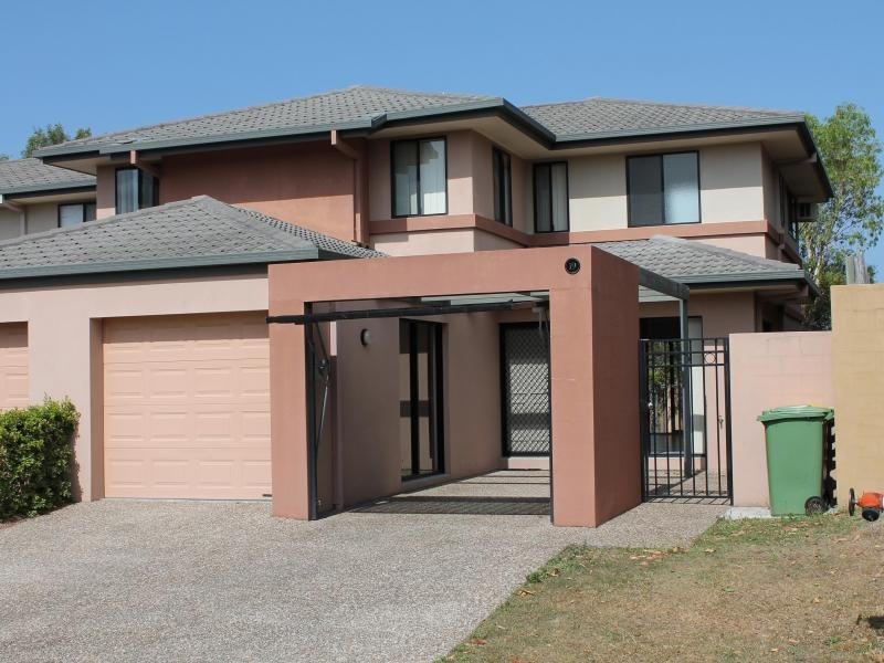 1 Secondary St, Upper Coomera QLD 4209