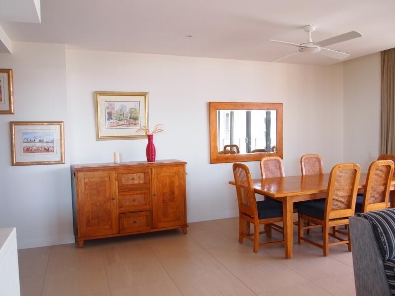 323 Bayview Street, Hollywell QLD 4216