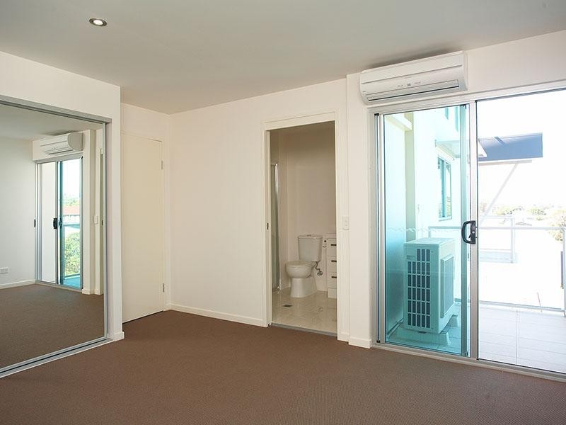 28 Ferry Rd, West End QLD 4101