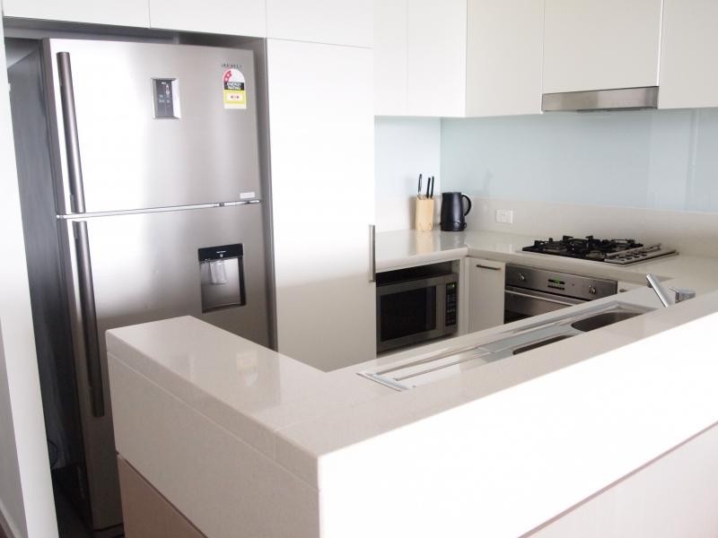 323 Bayview Street, Hollywell QLD 4216