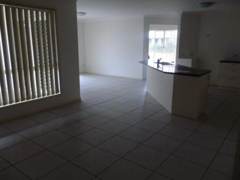 48 BOUNTY CIRCUIT, Eli Waters QLD 4655