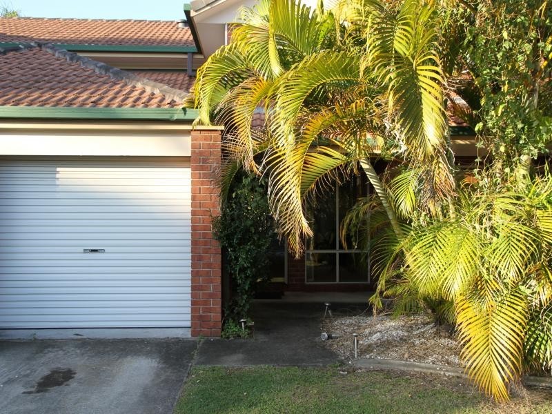 643 Pine Ridge Road, Biggera Waters QLD 4216